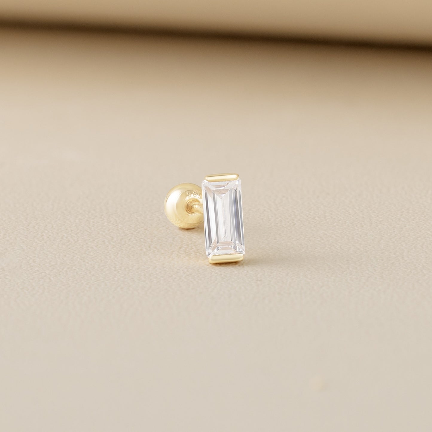 14K SOLID GOLD RECTANGLE PIERCING