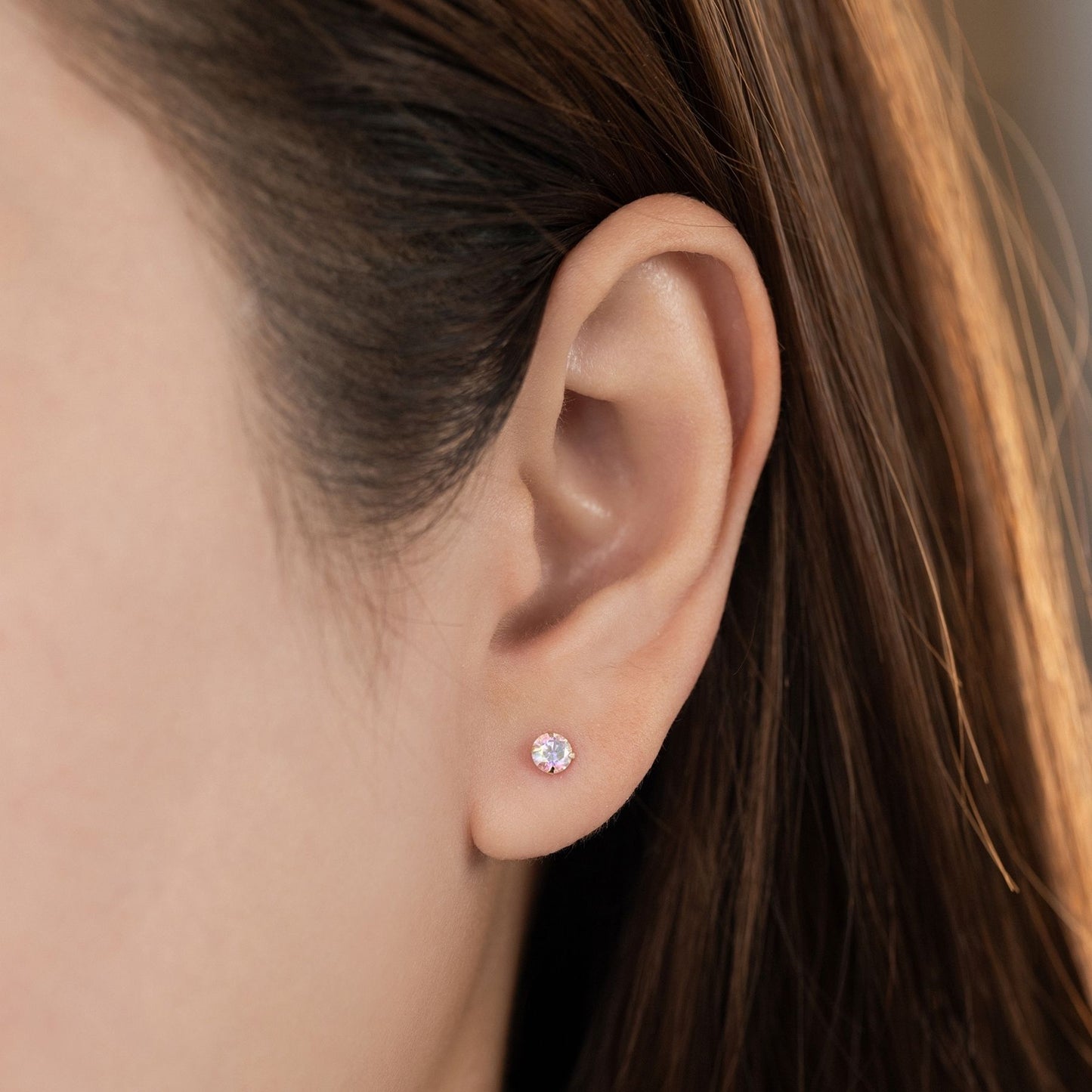 14K SOLID GOLD WHITE AURORA CUBIC PIERCING